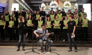flasmob-COSMOTE